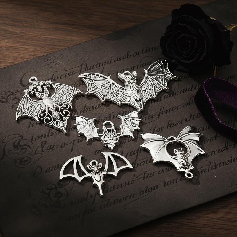 # 4 piezas de dijes góticos de - Cosplay Bat Prop reseña y precio